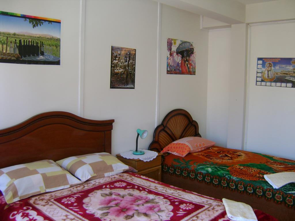 Hostal Villa Imperial Yunguyo Quarto foto