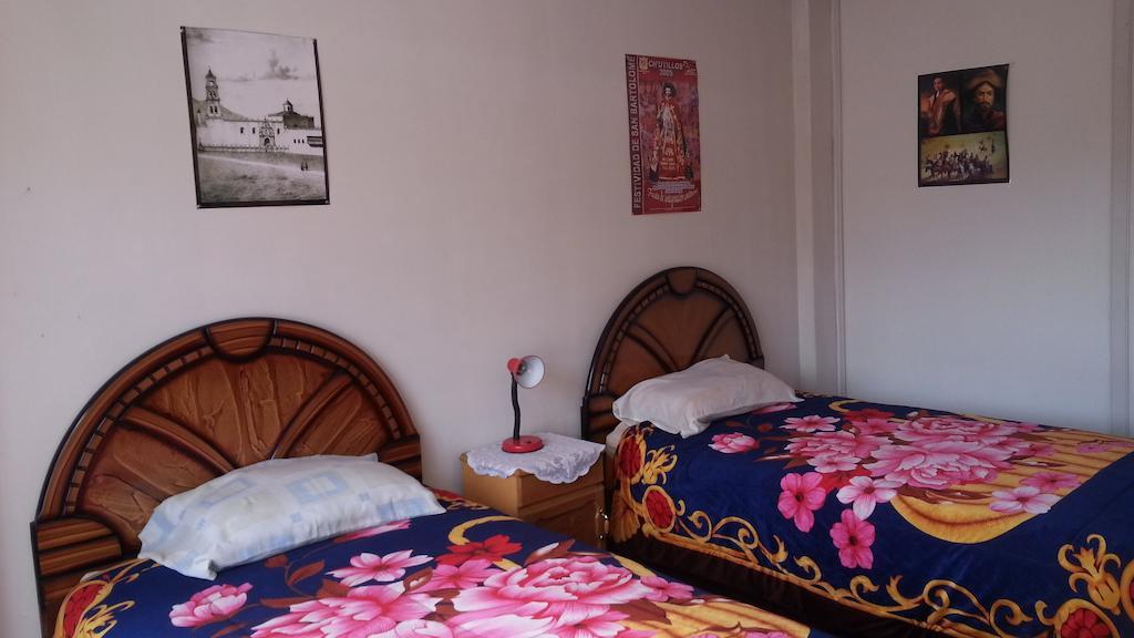 Hostal Villa Imperial Yunguyo Quarto foto